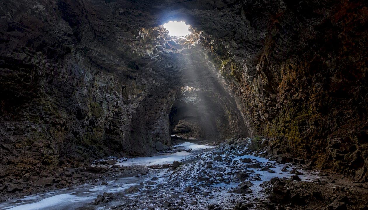 Iceland Lava Tubes: Your Complete Visitor Guide
