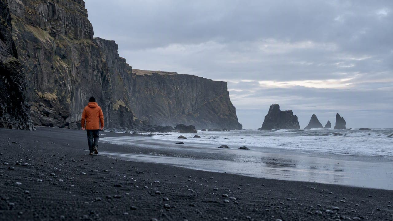 Avoid the Crowds: South Iceland Hidden Gems to Visit Before 9 AM